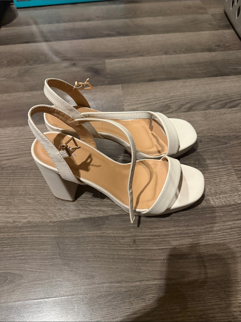 White Windsor heels